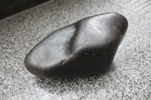 葉遂群玉雕 探索天外來鐵 此 隕石 非彼 隕石