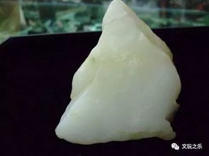 甘肅的敦煌除了壁畫和石窟, 敦煌玉 也是潔白無瑕細膩美觀