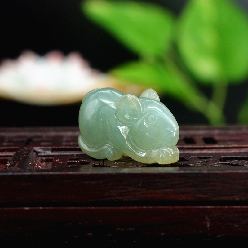 侯爺新疆和田玉 小豬手把件青海料 小豬手把件把玩飾品玉石.